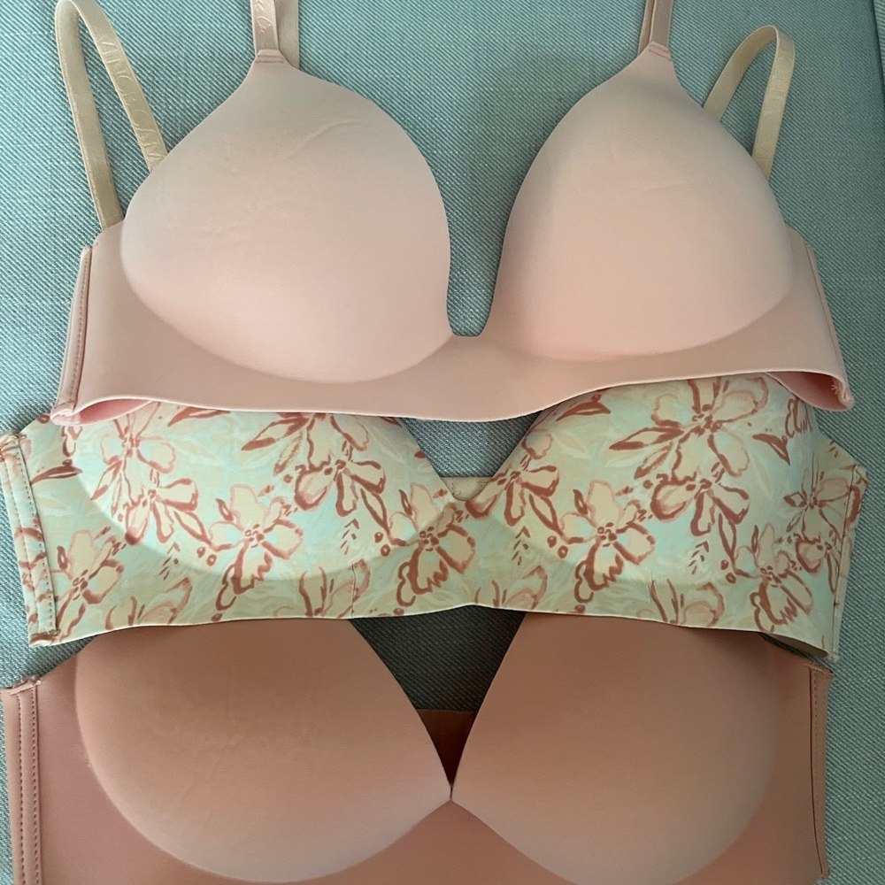 3 Vince Camuto Bras - Picture 3 of 3